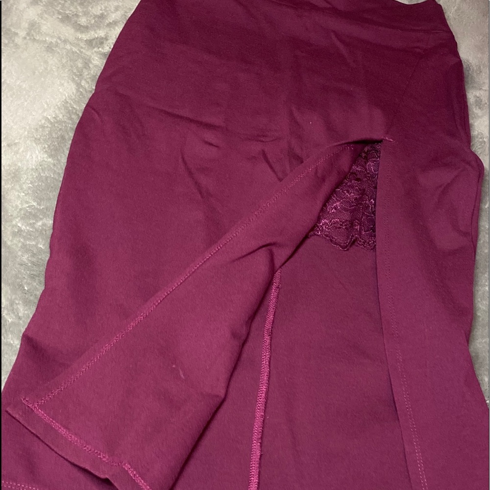 Burgundy pencil skirt